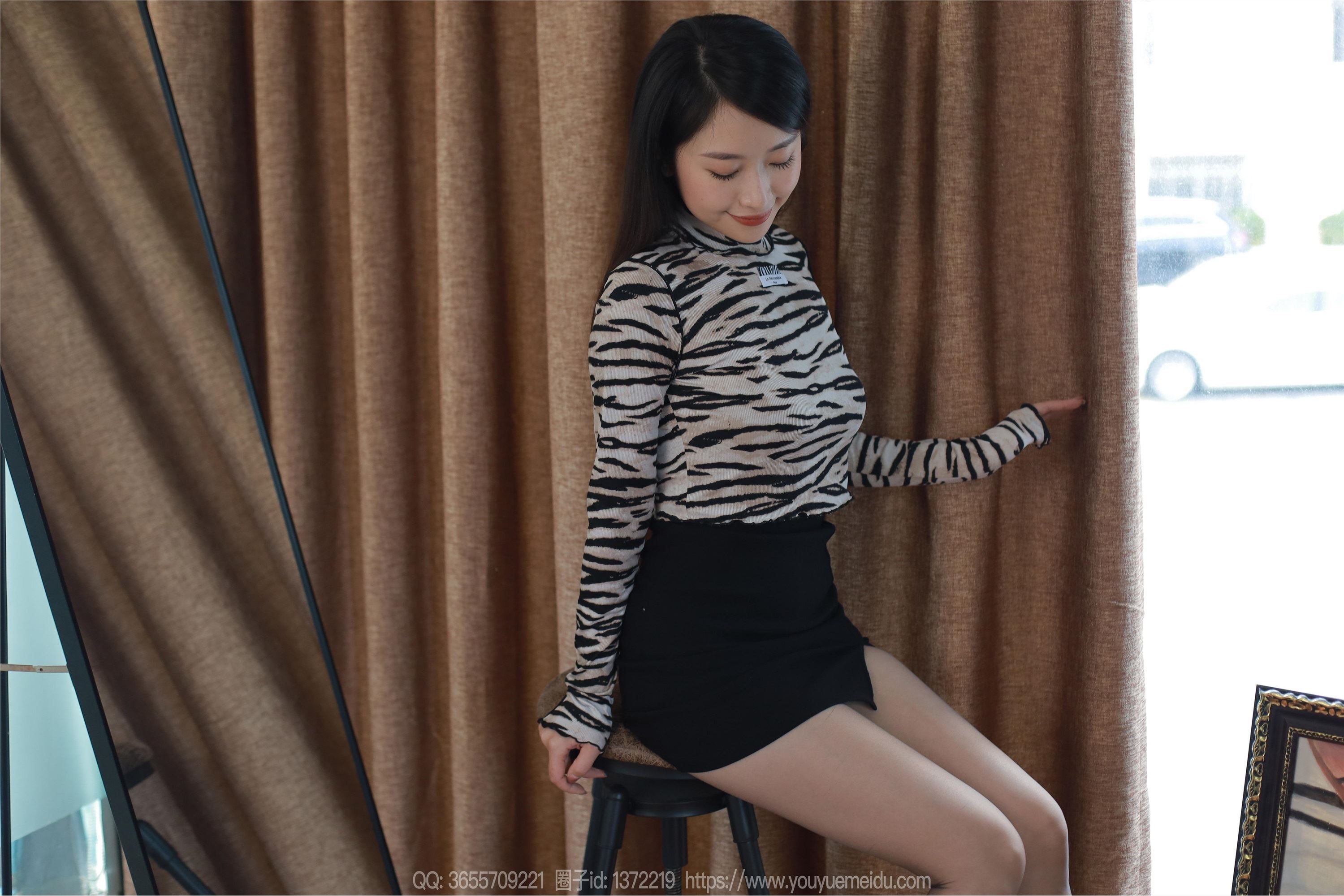 IESS异思趣向  2024.01.19 丝享家 1642 小婕《风情包臀裙》